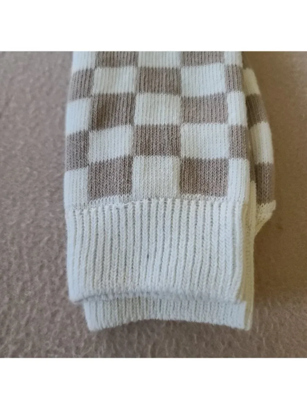 2 Pairs Urban Outfitters Crew Socks OS Unisex Checkerboard + Camo & Plaid NEW